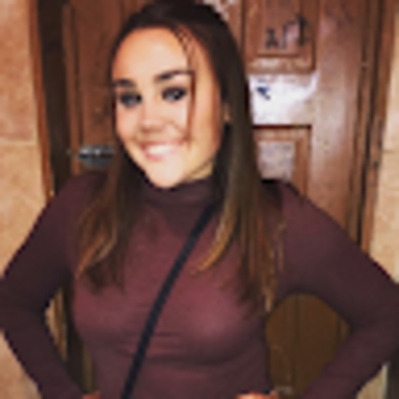 Meet your Posher, Taylor - Picture 1 of 1